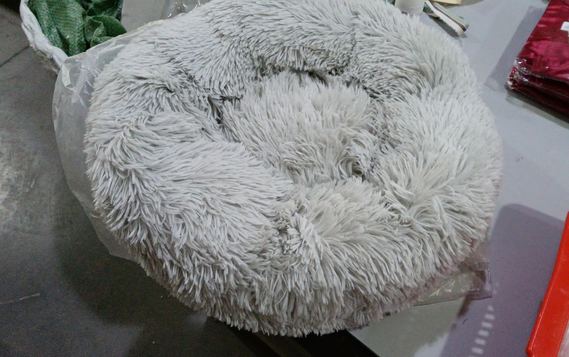Cozy Round Dog Bed for Small Dogs – Plush Pet Nest Mat, Perfect for Puppies & Cats